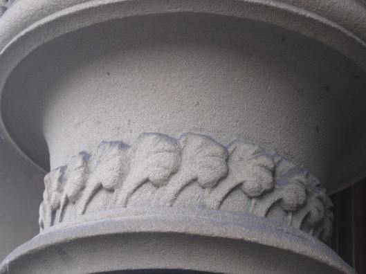 017Detail on entrance