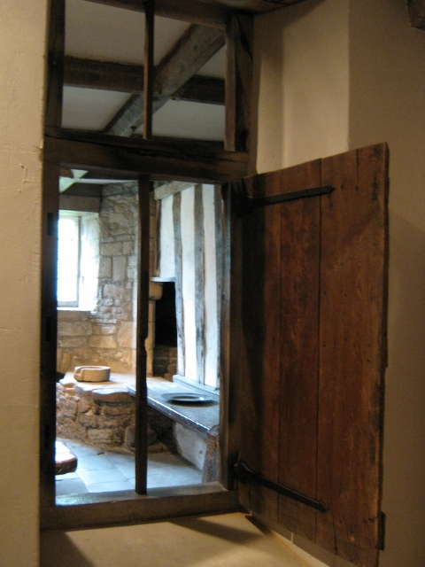 062Kitchen (480x640)