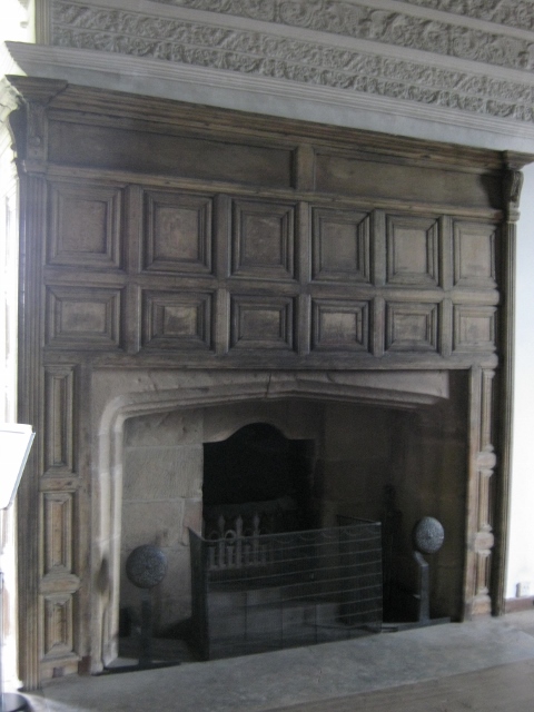 078Fireplace (480x640)