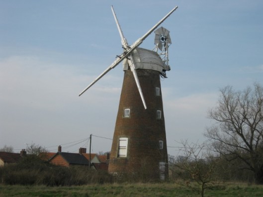 104Billingford windmill (640x480)