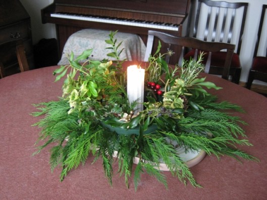 004Elinor's Advent arrangement (640x480)