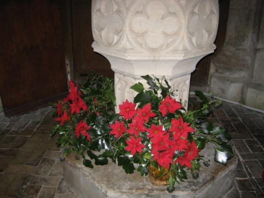 011Flowers round font (640x480)