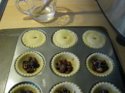 020Covered pies (640x480)