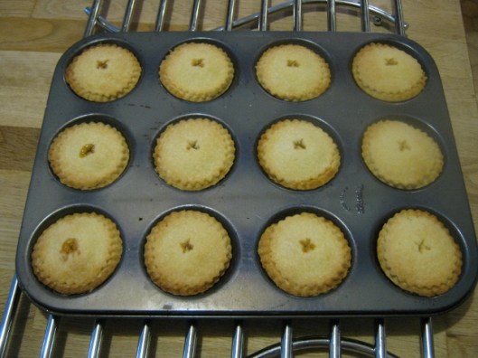 023More baked pies (640x480)