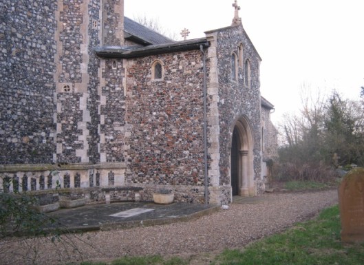 IMG_4007St Margaret's church porch (640x466)