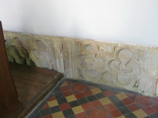 IMG_4387Tomb panels (640x480)