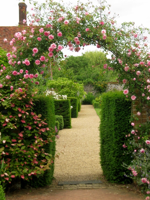 IMG_4858Wyken Hall garden (480x640)