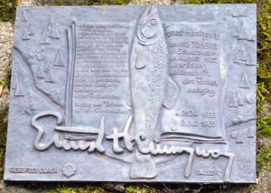 P1000749Hemingway plaque