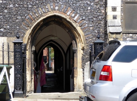 p1000419st-john-maddermarket