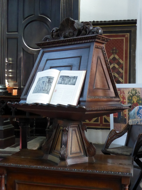 p1000425st-john-maddermarket