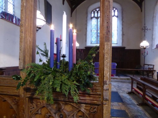 p1010562advent-crown