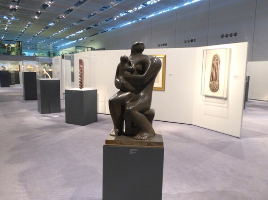 p1010665henry-moore-mother-and-child